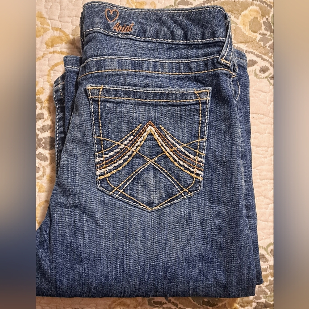 💥LIKE NEW ARIAT SZ 16